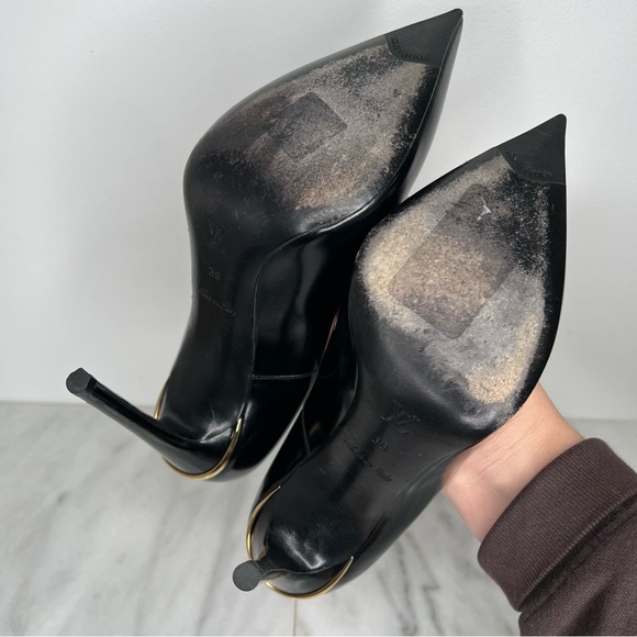 Louis Vuitton Black Smooth Leather Heeled Pumps - Picture 4 of 11
